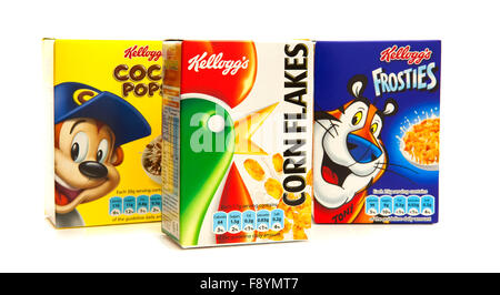 Cereali Kelloggs su sfondo bianco Foto Stock