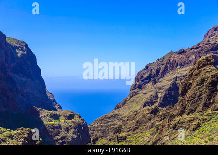 Montagne Rocciose panorama sull'isola di Tenerife in Spagna al giorno Foto Stock