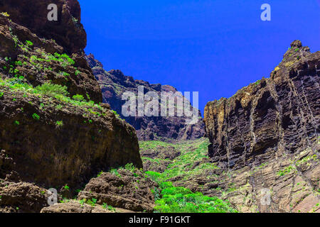 Montagne Rocciose panorama sull'isola di Tenerife in Spagna al giorno Foto Stock