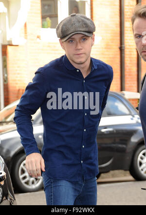 Niall Horan arriva a Maida Vale Studios con: Niall Horan dove: Londra, Regno Unito quando: 12 Nov 2015 Foto Stock