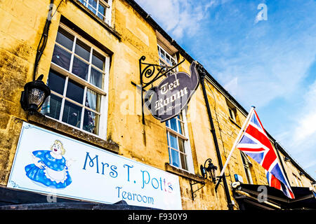 Onorevole T Potts sala da tè, Moreton in Marsh, Cotswolds, Gloucestershire Foto Stock