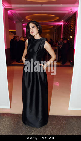 Attrice spagnola Nerea Barros assiste il partito dopo la ventottesima Film Europeo cerimonia di premiazione a Berlino, Germania, fine 12 dicembre 2015. Foto: Jens Kalaene/dpa Foto Stock