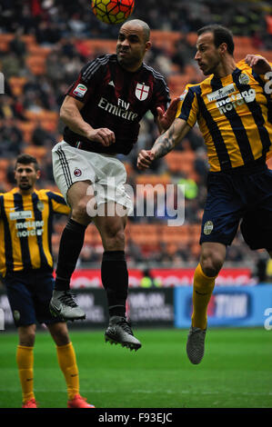 Milano, Italia. Dicembre 13th, 2015. Alex Da Costa di ACMilan durante la Serie A italiana League Soccer match tra AC Milan e H.Verona presso lo Stadio San Siro di Milano, Italia. Credito: Gaetano Piazzolla/Alamy Live News Foto Stock