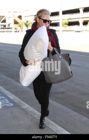 Chelsea Handler partono dall'Aeroporto Internazionale di Los Angeles offre: Chelsea gestore in cui: Los Angeles, California, Stati Uniti quando: 12 Nov 2015 Foto Stock