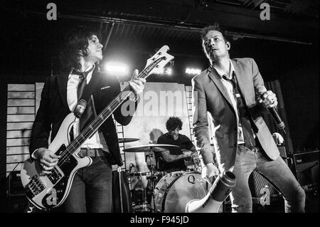 Toronto, Ontario, Canada. Il 1 dicembre del 2015. Scott Weiland e il Wildabouts svolgere il loro ultimo show Foto Stock