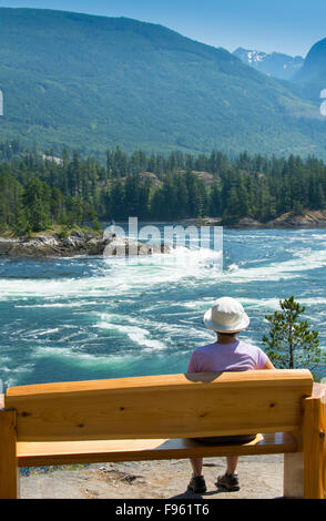 Skookumchuck si restringe, marea di declino Sechelt ingresso, Sunshine Coast, British Columbia, Canada Foto Stock