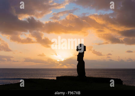 Il cerimoniale moai, Tongariki, Isola di Pasqua Foto Stock