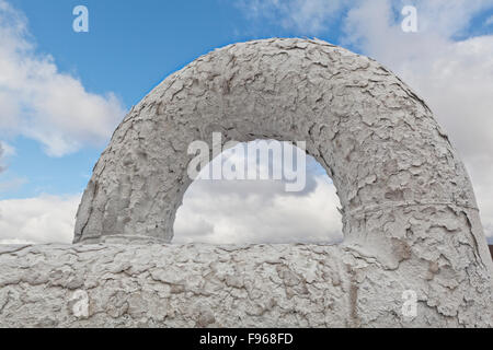 Il decadimento industriale e silice su tubi a Bjarnarflag Impianto geotermico, Islanda Foto Stock