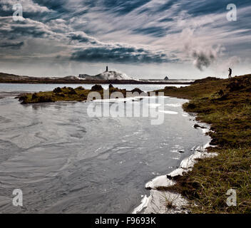 Reykjanesviti faro - area geotermale, lava, MOSS e depositi di silice, Gunnuhver primavera calda, penisola di Reykjanes, Islanda Foto Stock
