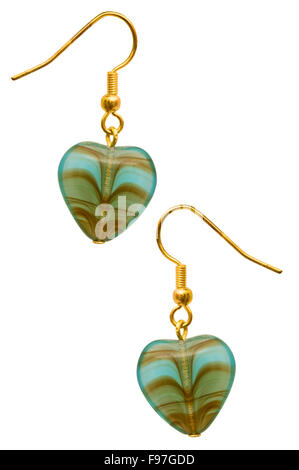 Coppia di orecchini isolati su sfondo bianco Foto Stock