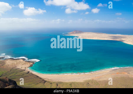 Vista La Graciosa isola dal Mirador del Rio a Lanzarote, Isole Canarie, Spagna Foto Stock