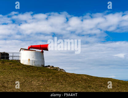 La sirena antinebbia a Cape Wrath faro sull'estremo nord punta occidentale della Scozia Foto Stock