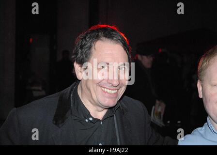 Londra, Regno Unito. 14 dicembre 2015. Ospite e ospiti del One Show BBC London UK. Presentatore-presentatore Alex Jones e Jools Holland in primo piano. Attore britannico Harry Hill pi credito: PatPhoto/Alamy Live News Foto Stock