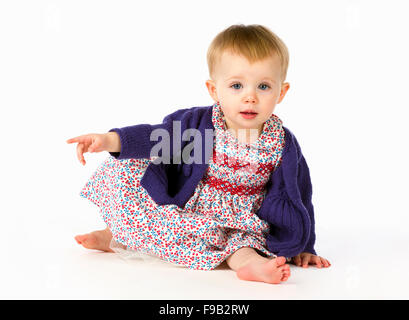 Ritratto in studio di simpatici baby girl Foto Stock