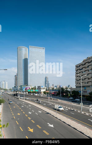 Israele, Tel Aviv, Azrieli Centre - torri Foto Stock