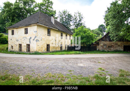 Vecchia casa di pietra Foto Stock