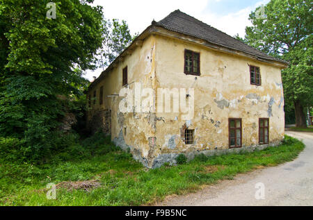 Vecchia casa di pietra Foto Stock