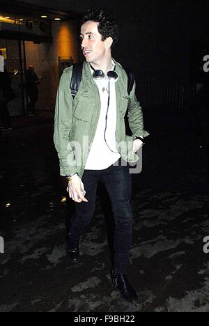 Londra, Regno Unito, 15 dicembre 2015. Il DJ e l'emittente Nick Grimshaw ha visto presso la sede della BBC TV Studio e radio 1 Credit: PatPhoto/Alamy Live News Foto Stock