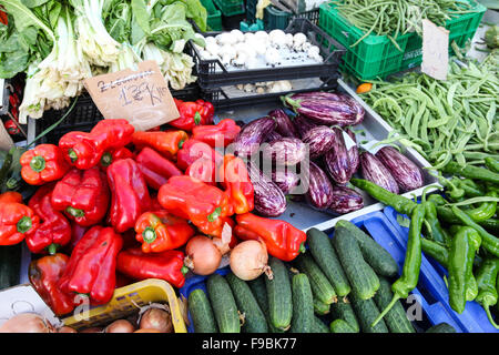 Verdure fresche di stallo di mercato, Alicante Spagna Foto stock - Alamy