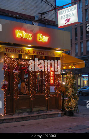 Stagione di vacanze su Mulberry Street in Little Italy, NYC Foto Stock