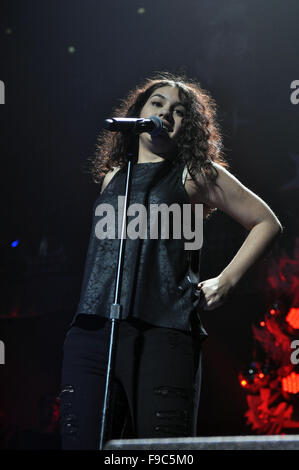 Washington, DC, Stati Uniti d'America. 15 Dic, 2015. ALESSIA CARA eseguendo a caldo 99.5's annuale Radio iHeart Jingle Ball in concerto al Verizon Center. © Tina Fultz/ZUMA filo/Alamy Live News Foto Stock