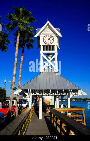 Bridge Street Pier Orologio a Bradenton Beach su Anna Maria Island FL Foto Stock