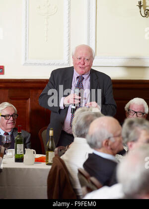 Jonathan Fenby al oldie pranzo letterario 05-12-15 Foto Stock