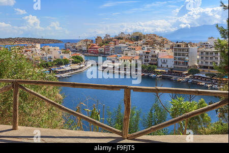 Vista su Agios Nikolaos dal punto di vista, Creta Foto Stock