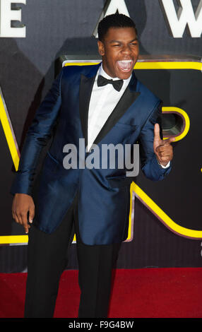 Londra REGNO UNITO. Il 16 novembre 2015. John Boyega assiste la premiere europeo di "Guerre Stellari: la forza risveglia' a Leicester Square. Credito: Michael Tubi/Alamy Live News Foto Stock