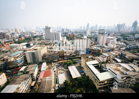 Vista nebuloso del distretto Ratchathewi, a Bangkok, in Thailandia. Foto Stock