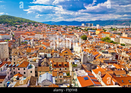 Favoloso vecchi tetti Split View, sito UNESCO in Croazia Foto Stock