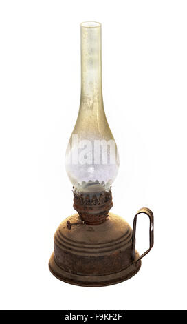 Vecchia lampada di kerosene isolati su sfondo bianco Foto Stock