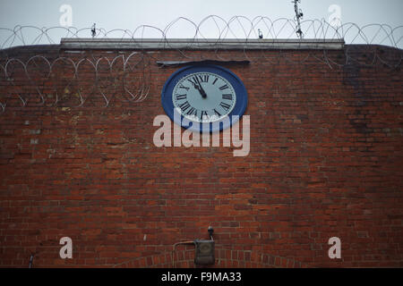 Prigione di Dorchester Dorset, Regno Unito, prese nel mese appena dopo la sua chiusura verso il basso. Collezione di esterni, interni e graffiti. Foto Stock