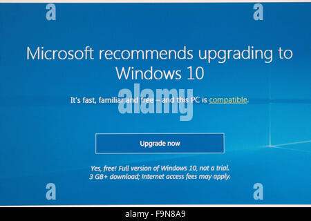 Microsoft Windows 10 avviso di aggiornamento sullo schermo del computer Foto Stock