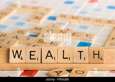 Scrabble - RICCHEZZA Foto Stock