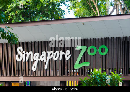 Singapore - Agosto 3, 2014: ingresso al Giardino Zoologico di Singapore il 3 agosto a Singapore, Singapore. Lo Zoo di Singapore è una meta turistica molto a Foto Stock