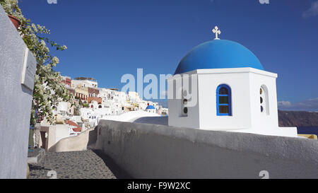 Chiesa tradizionale su Santorini in Grecia Foto Stock