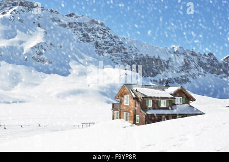 Inverno nelle Alpi Svizzere Foto Stock