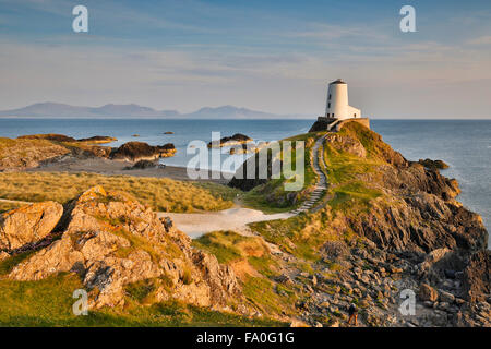 Isola di Llanddwyn; Faro; Anglesey, Galles; Regno Unito Foto Stock