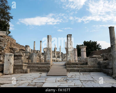 Le antiche rovine di Efeso, vicino a Izmir, Agean regione, Turchia. Foto Stock