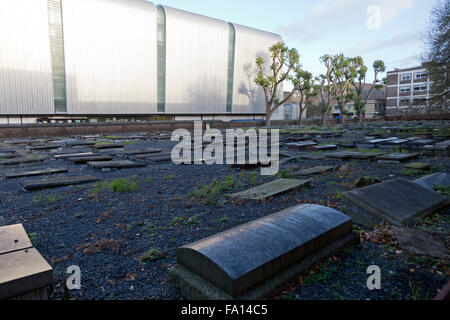 Beth Chaim Novo (Nuevo) sefarditi cimitero ebraico, Mile End Road, Londra, Regno Unito. Foto Stock