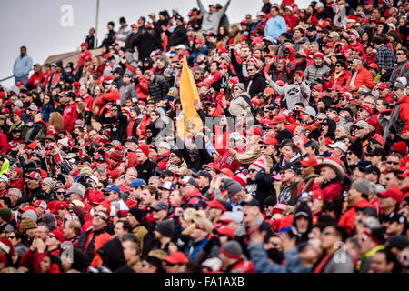 Albuquerque, Nuovo Messico, Stati Uniti d'America. Xix Dec, 2015. Ufficiale.Un pranzo casa è venuto a vedere il Lobos giocare Arizona sabato pomeriggio in Gildan New Mexico Bowl presso University Stadium. Albuquerque, New Mexico © Roberto E. Rosales/Albuquerque ufficiale/ZUMA filo/Alamy Live News Foto Stock