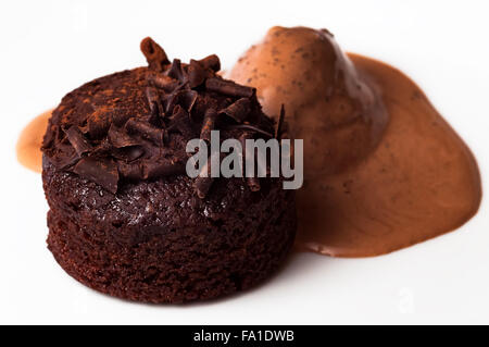 Belga muffin al cioccolato e torte gelato ricca e deliziosa closeup snack Foto Stock