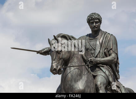 Giuseppe Poniatowski monumento davanti al Palazzo Presidenziale di Polonia. Varsavia Foto Stock