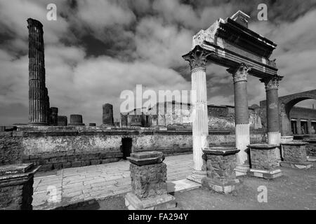 Il Tempio di Giove, Pompei, la città romana sepolta nella lava vicino a Napoli città patrimonio mondiale UNESCO 1997, regione Campania Foto Stock