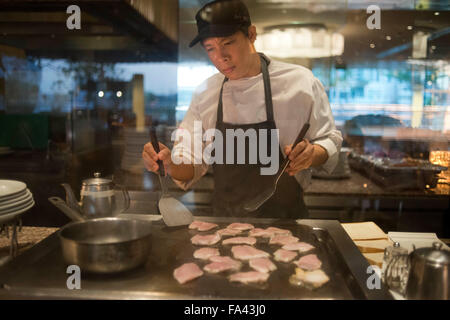 Ristorante, Hotel Shangri La, Bangkok, Tailandia, in Asia. Salathip si trova al di fuori della nuova strada sul Soi Wat Suan Phlu ed è entro la S Foto Stock