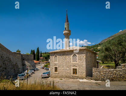 Vecchia moschea e la fortezza di Bar mura Foto Stock