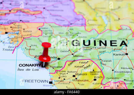 Conakry imperniata su una mappa di Africa Foto Stock