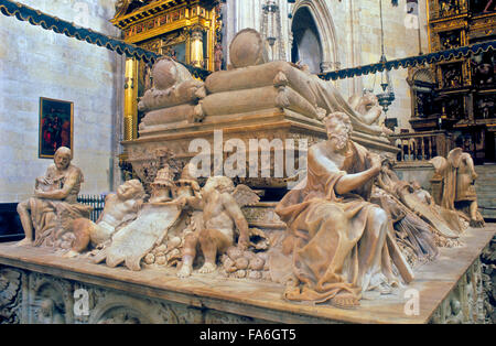 Mausoleo Reale.la tomba di Juana de 'la loca' y Felipe 'el Hermoso', da Domenico Fancelli. Nella cappella reale della cattedrale.xvi centu Foto Stock