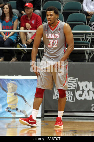 Honolulu, HI, STATI UNITI D'AMERICA. 22 Dic, 2015. Dicembre 22, 2015 - New Mexico Lobos avanti Tim Williams (32) durante l'azione tra la Auburn Tigers e il Nuovo Messico Lobos nella testa di Diamante classico allo Stan Sheriff centro sul campus della University of Hawaii a manoa a Honolulu, HI. - Michael Sullivan/CSM Credito: Cal Sport Media/Alamy Live News Foto Stock